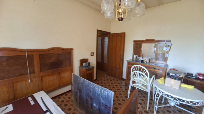 CASA SINGOLA in vendita a Soragna