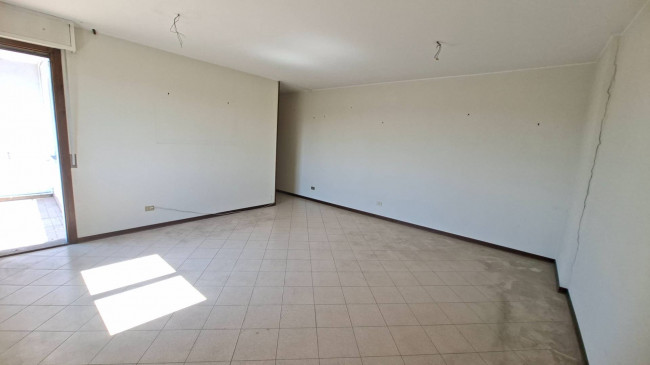 2 CAMERE in vendita a Fidenza