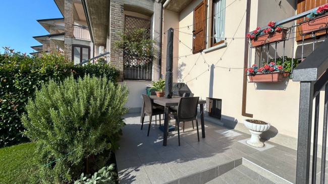 CASA SCHIERA in vendita a Fidenza