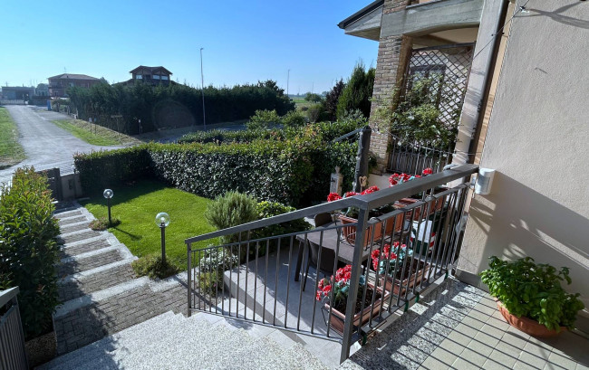 CASA SCHIERA in vendita a Fidenza