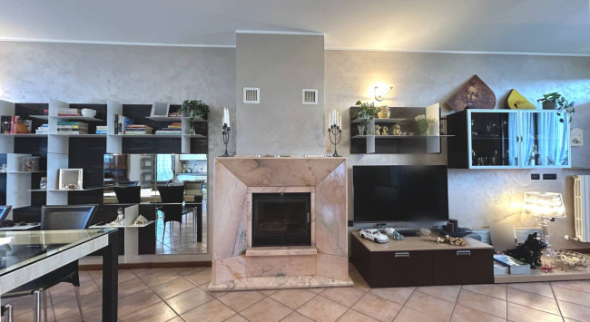 CASA SCHIERA in vendita a Fidenza