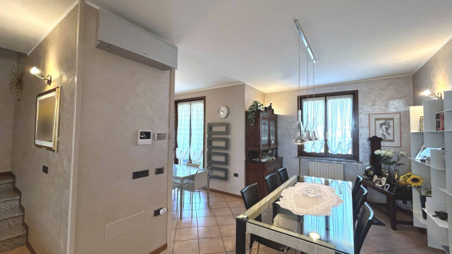 CASA SCHIERA in vendita a Fidenza