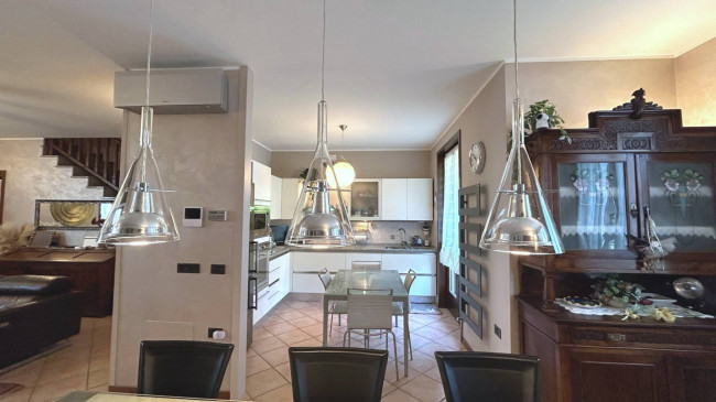 CASA SCHIERA in vendita a Fidenza