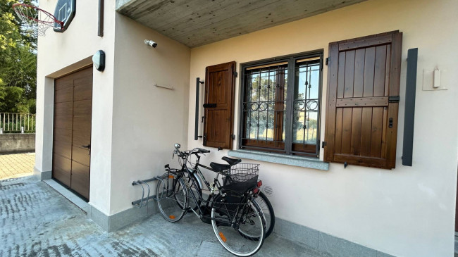 CASA SCHIERA in vendita a Fidenza