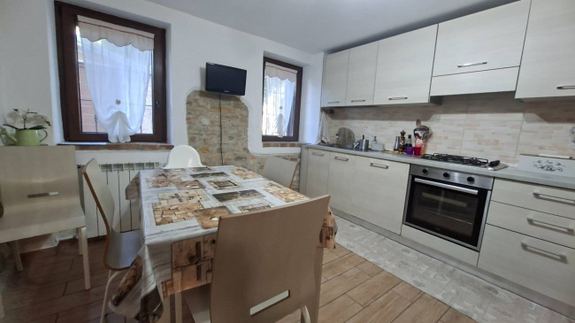 3 CAMERE in vendita a Fidenza