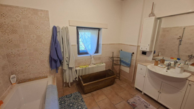 3 CAMERE in vendita a Fidenza