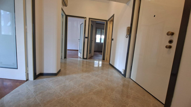 2 CAMERE in vendita a Fidenza