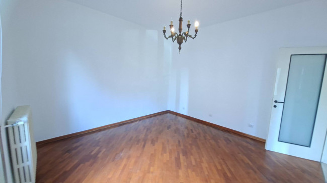 2 CAMERE in vendita a Fidenza