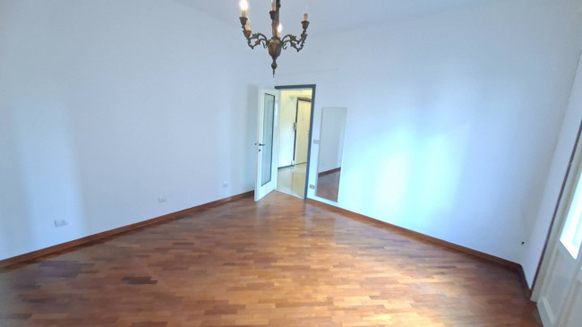 2 CAMERE in vendita a Fidenza