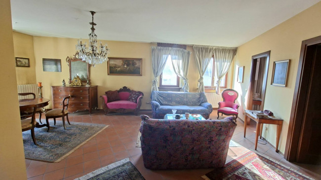 2 CAMERE in vendita a Fidenza