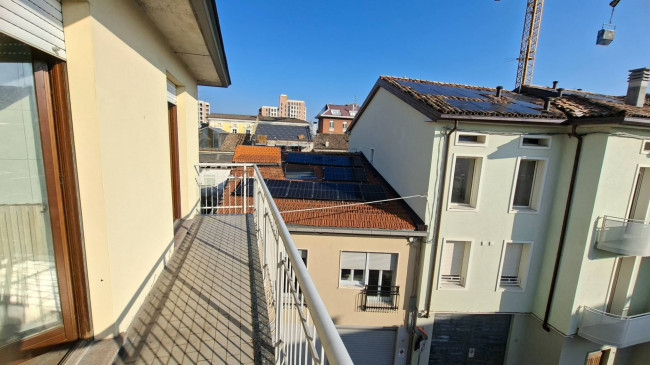 2 CAMERE in vendita a Fidenza