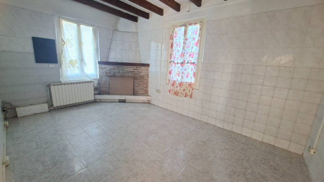 RUSTICO in vendita a Fidenza