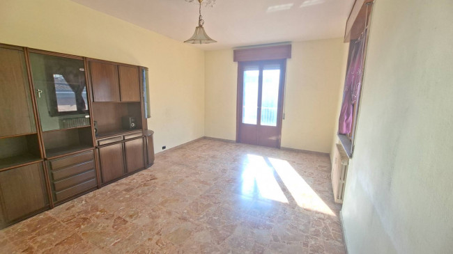 2 CAMERE in vendita a Fidenza