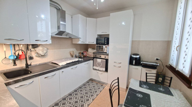 3 CAMERE in vendita a Fidenza