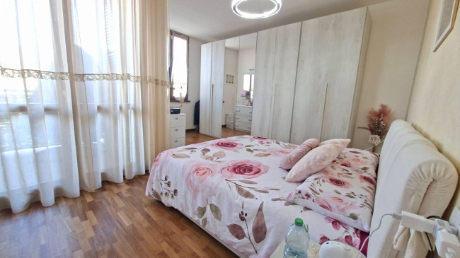 3 CAMERE in vendita a Fidenza