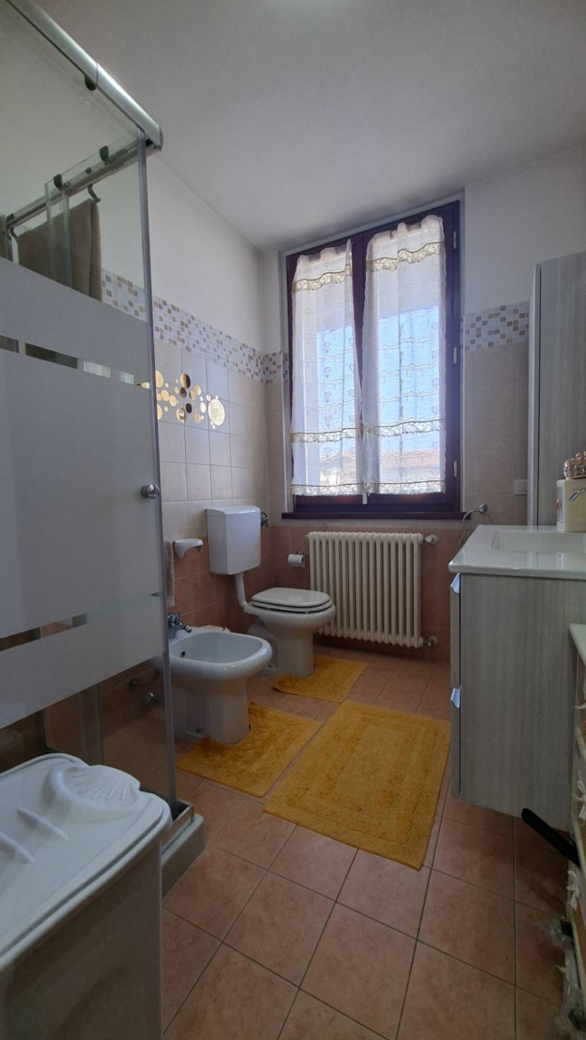 3 CAMERE in vendita a Fidenza