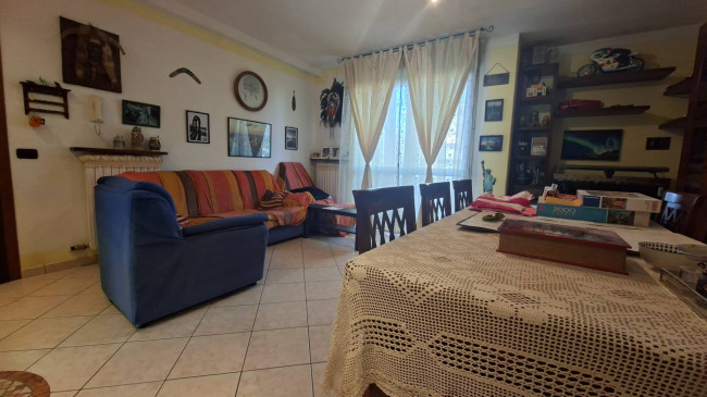 2 CAMERE in vendita a Fidenza