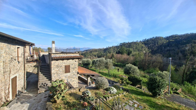 CASA SINGOLA in vendita a Mulazzo