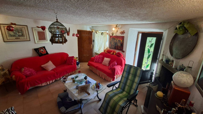 CASA SINGOLA in vendita a Mulazzo