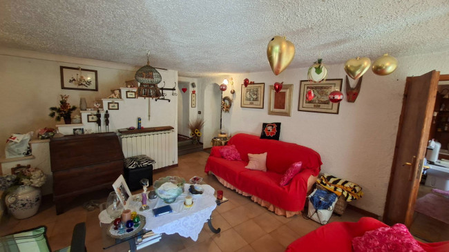 CASA SINGOLA in vendita a Mulazzo