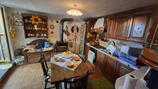 CASA SINGOLA in vendita a Mulazzo