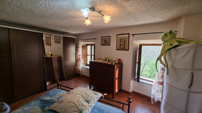 CASA SINGOLA in vendita a Mulazzo