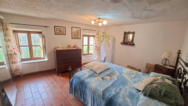 CASA SINGOLA in vendita a Mulazzo