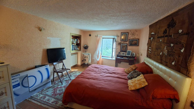 CASA SINGOLA in vendita a Mulazzo