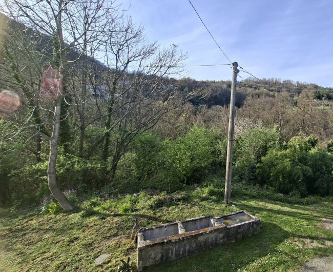 CASA SINGOLA in vendita a Mulazzo