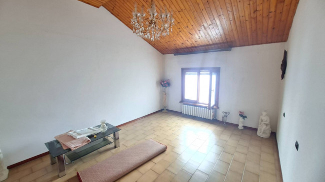 2 CAMERE in vendita a Fidenza