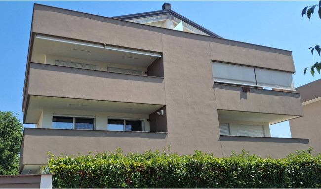 3 CAMERE in vendita a Fidenza