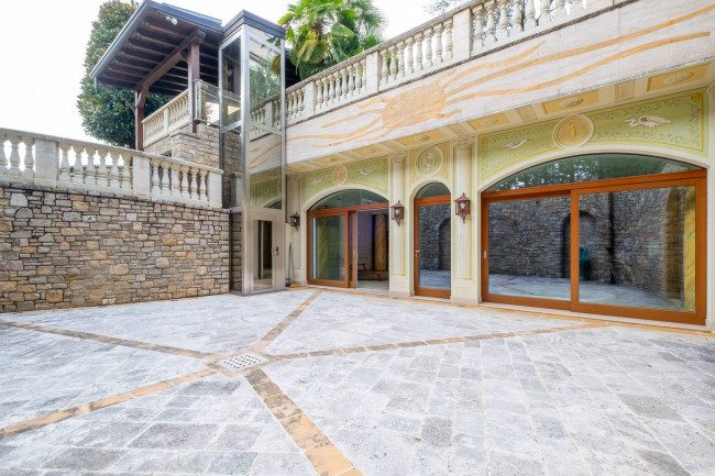 Villa in vendita a Brembate Di Sopra (BG)