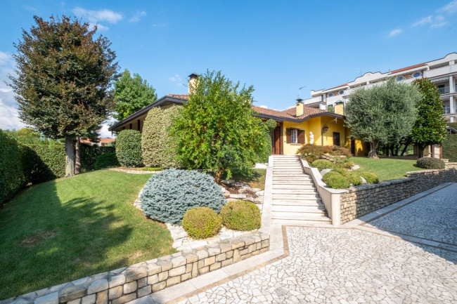 Villa in vendita a Brembate Di Sopra (BG)