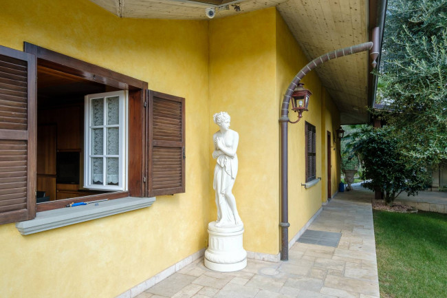 Villa in vendita a Brembate Di Sopra (BG)