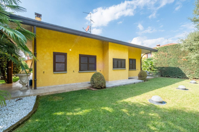 Villa in vendita a Brembate Di Sopra (BG)