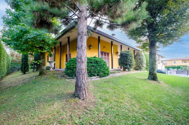 Villa in vendita a Brembate Di Sopra (BG)