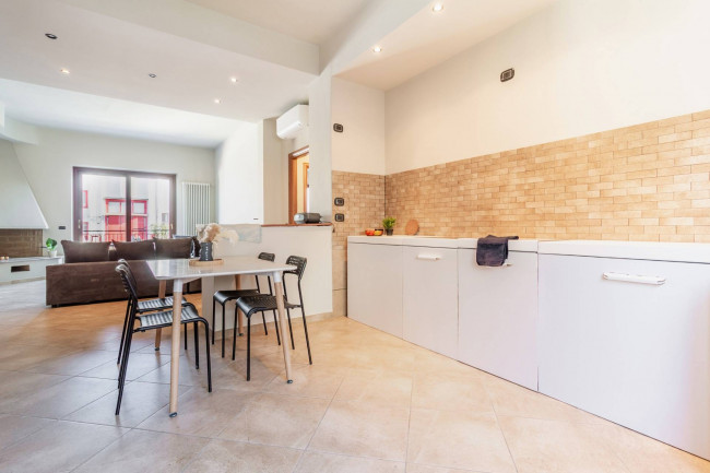 villa bifamiliare a Legnano