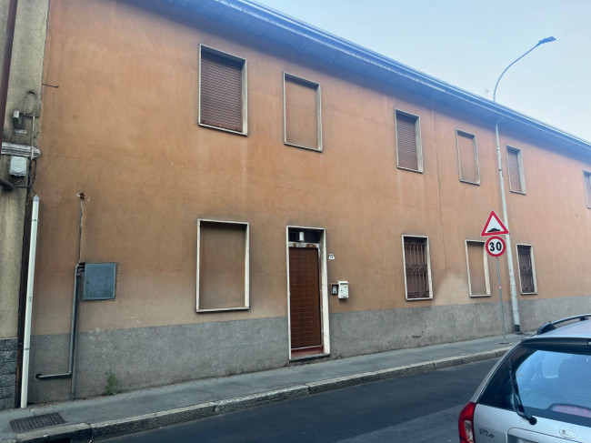CASA SEMINDIPENDENTE a Legnano