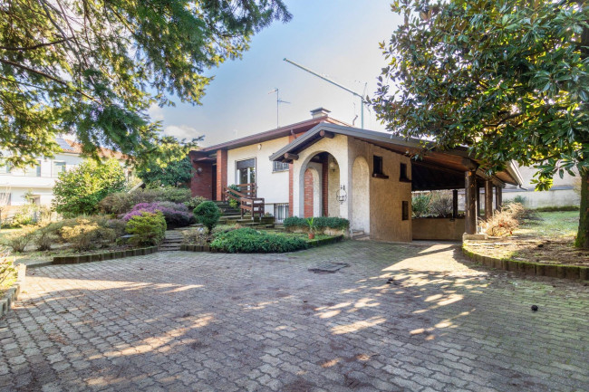 Villa a Castellanza
