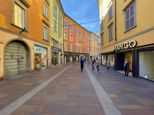 Negozio in vendita a Bergamo (BG)