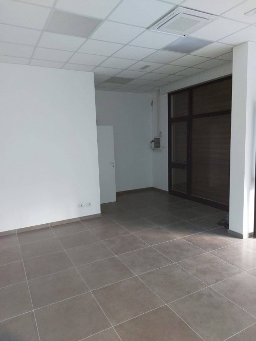 Locale commerciale a Mirandola