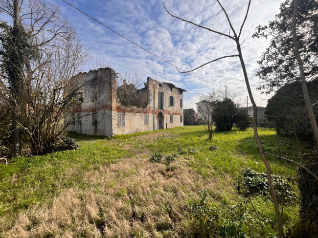 Terreno edificabile a Mirandola