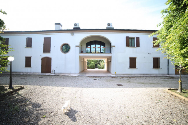 Casa singola a Medolla