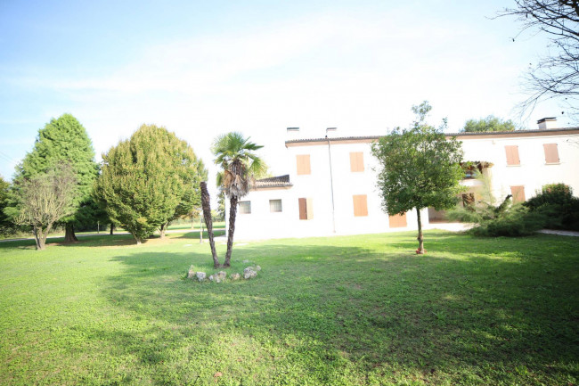 Casa singola a Medolla