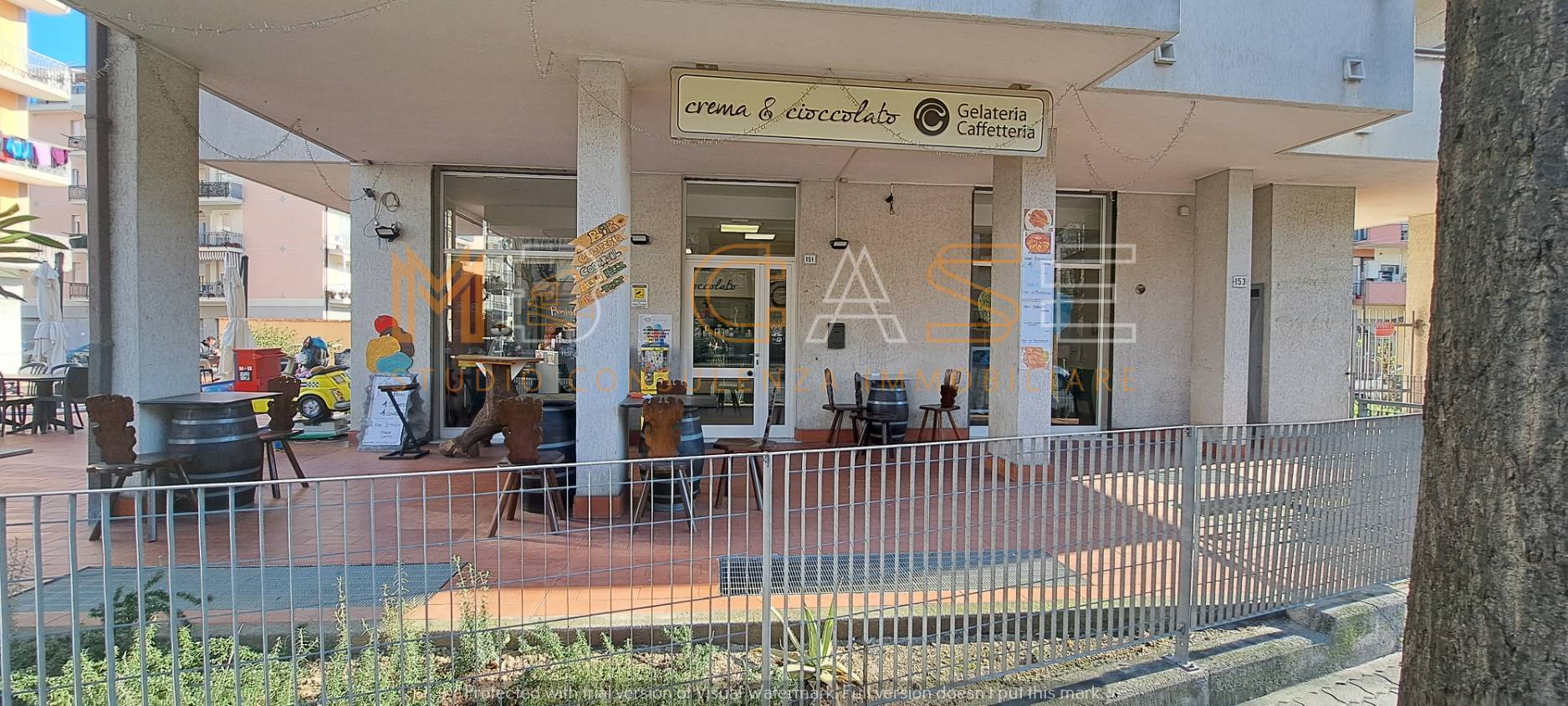 Attività commerciale in vendita a Albenga (SV)