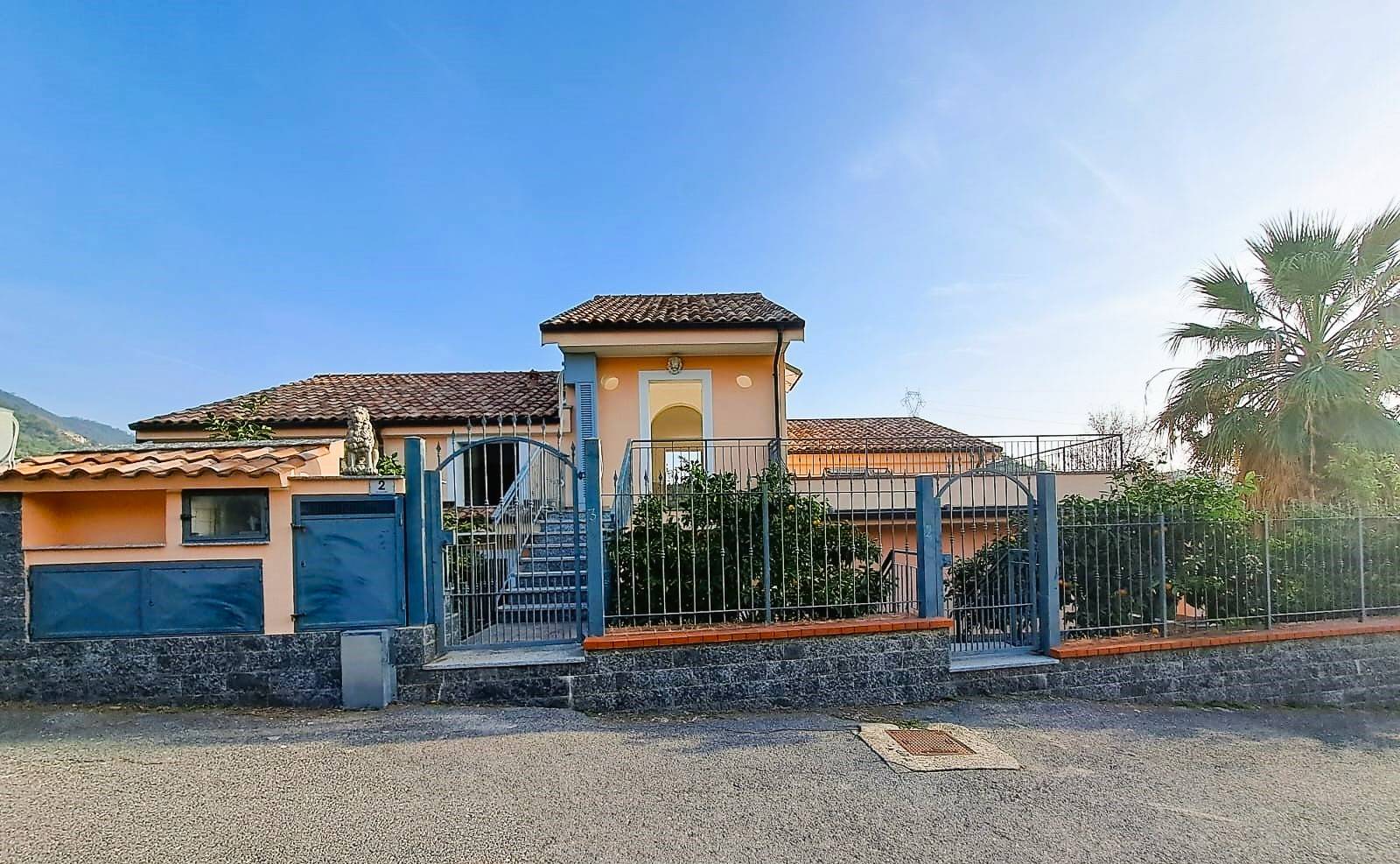 Villa in vendita a Toirano (SV)