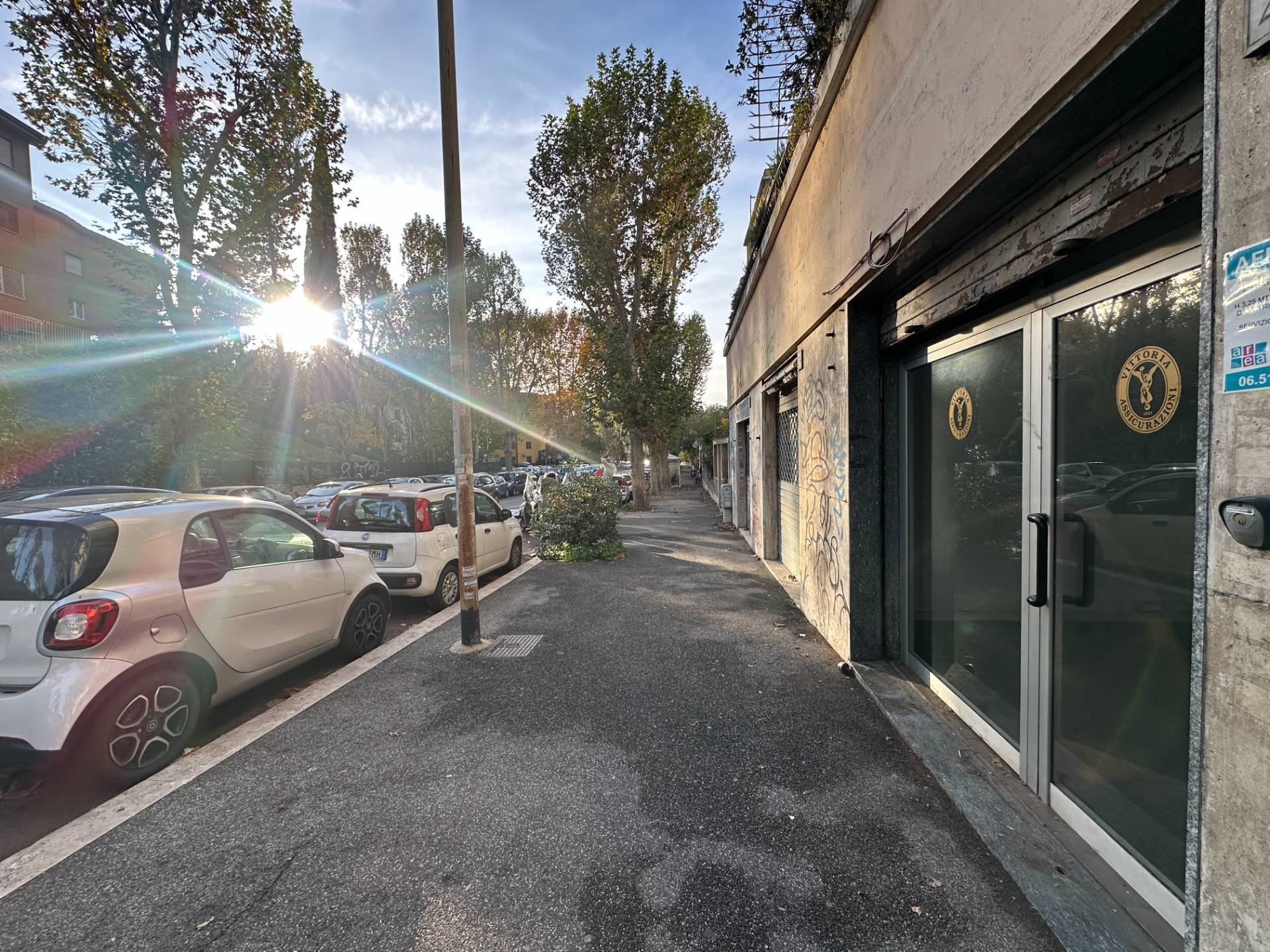 Locale commerciale in affitto a Roma
