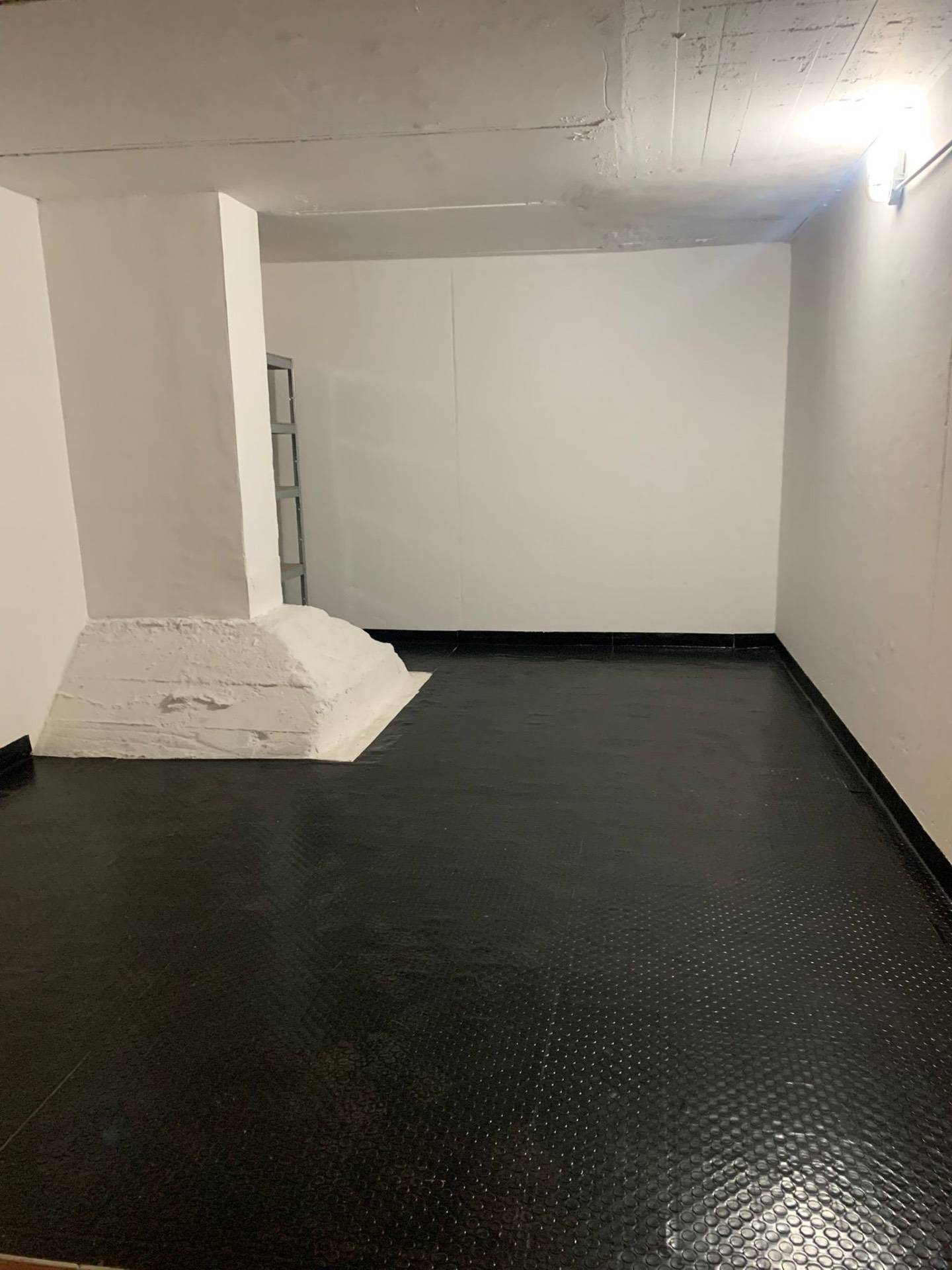 Box o garage in vendita a Roma