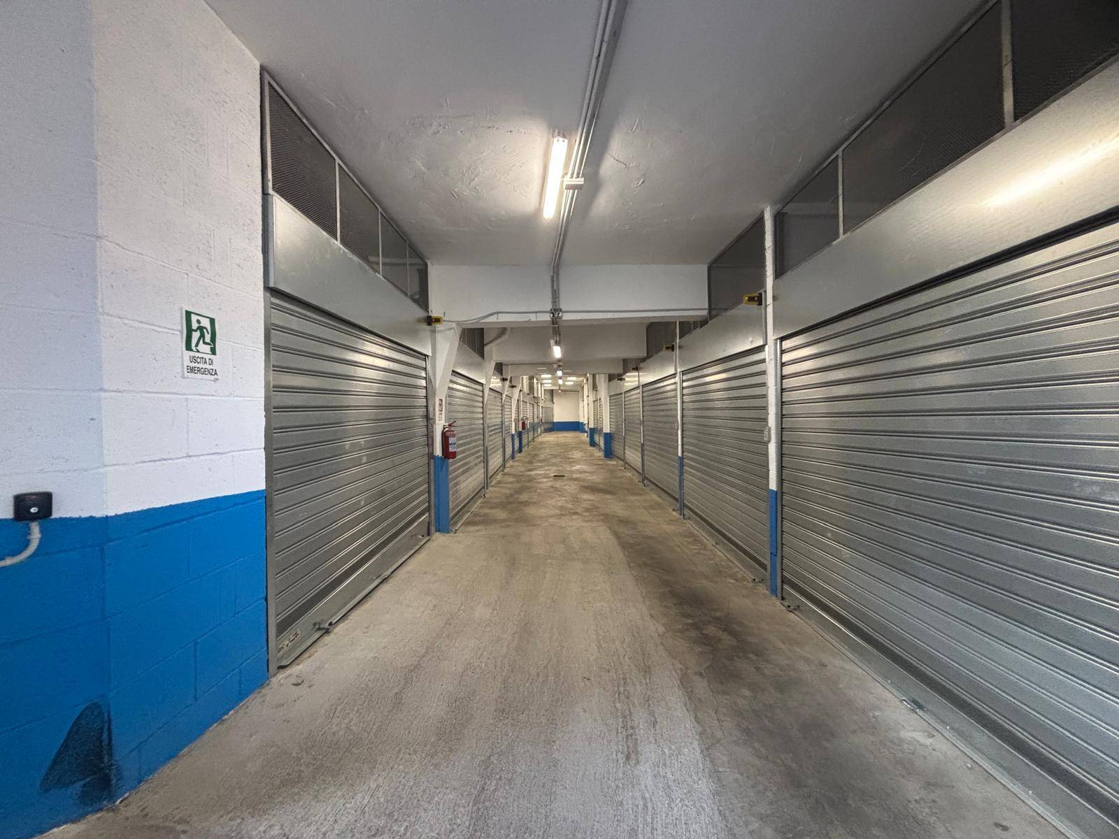 Box o garage in affitto a Roma