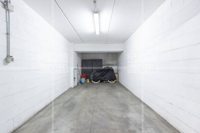 Box o garage in vendita a Roma